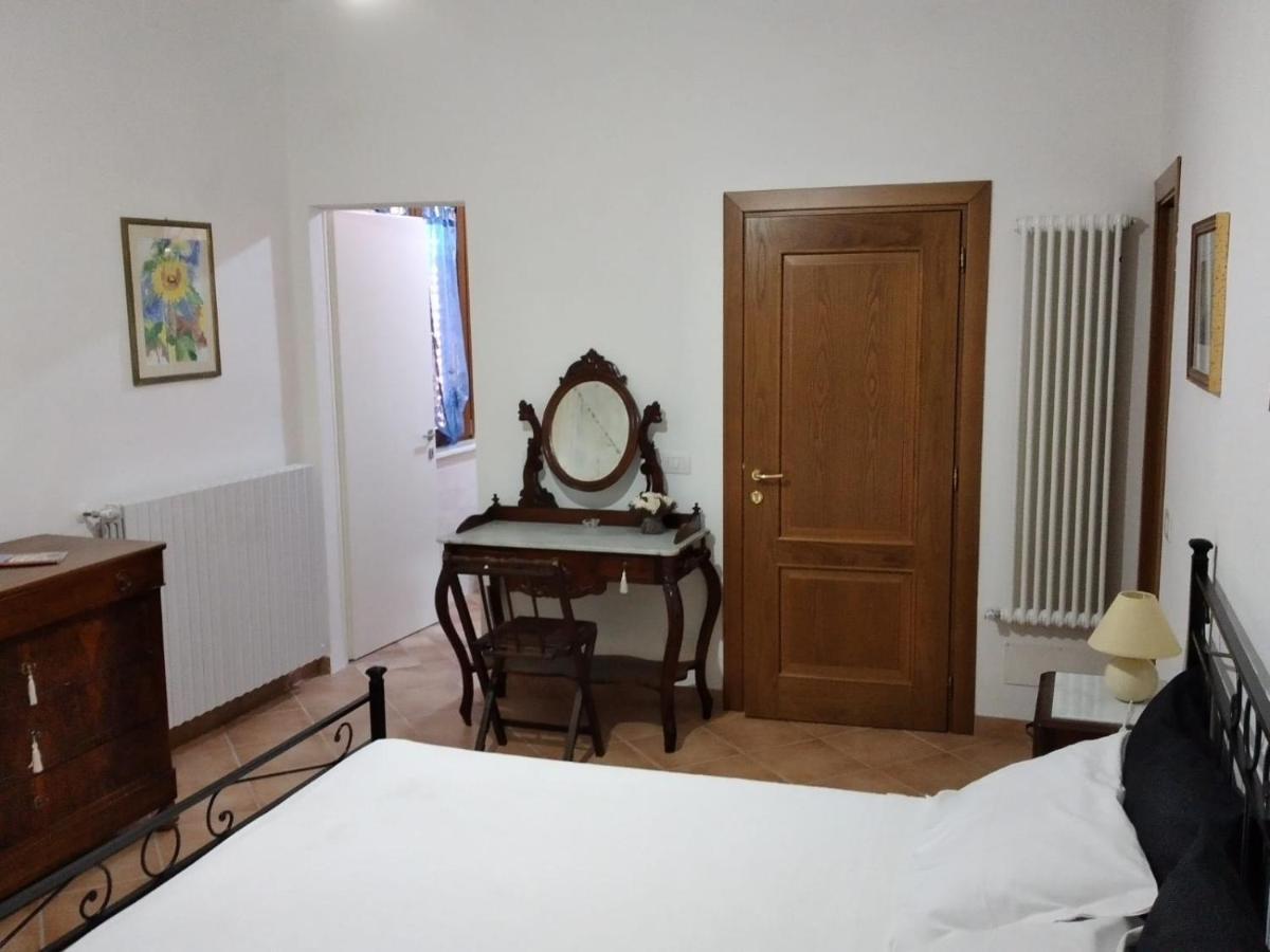 לוצ'יניאנו B&B L'Oliveto מראה חיצוני תמונה
